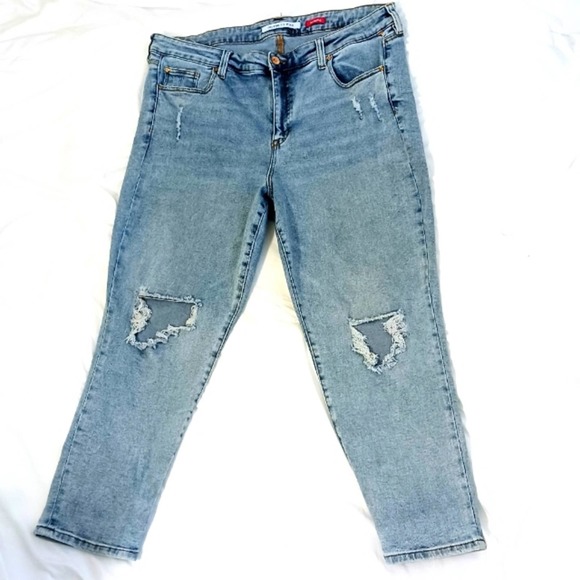 CELEBRITY PINK Jeans Plus Sz 20 The Bestie Lt Blue MODERN Open Knee DISTRESSED - Picture 3 of 16